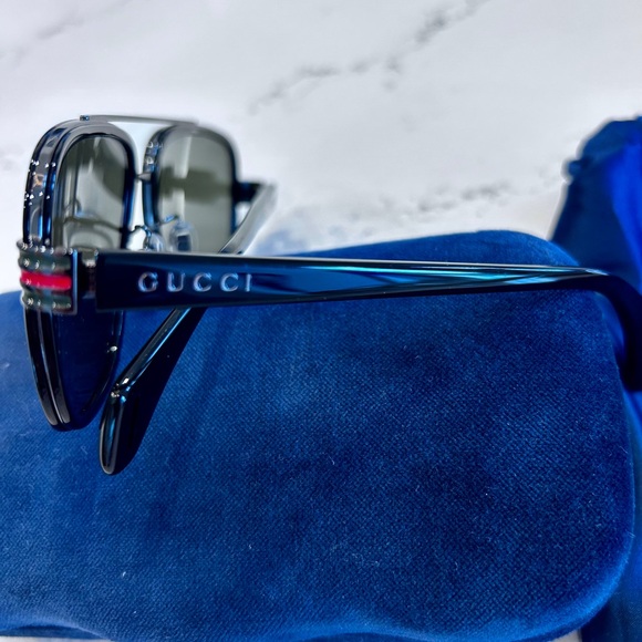 Gucci Aviator Sunglasses - Picture 4 of 5